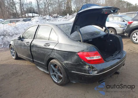 2013 Mercedes-Benz C 300 Luxury 4Matic from USA, damaged, VIN WDDGF8AB2DA819092